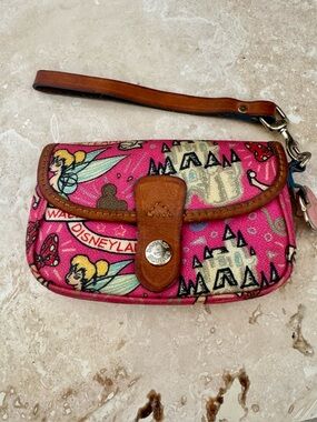 🩷 *RARE* Dooney & Bourke Disney Pink Wristlet Wallet Clutch Purse🩷Y2K Collectors
